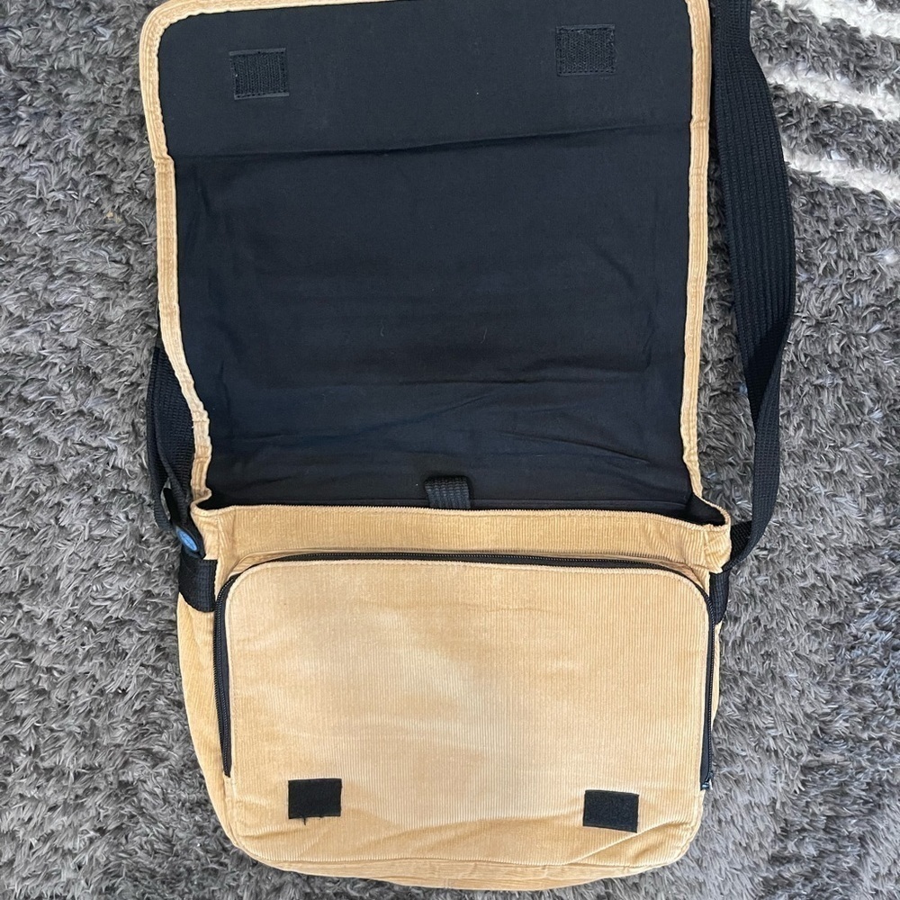 Sonoma corduroy messenger crossbody bag - Picture 8 of 10